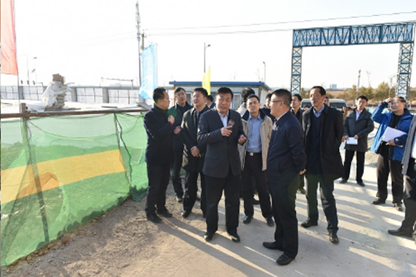 長春市市委常委、長春新區(qū)管委會主任李忠斌視察吉林省北藥投資集團(tuán)有限公司北湖項(xiàng)目建設(shè)情況